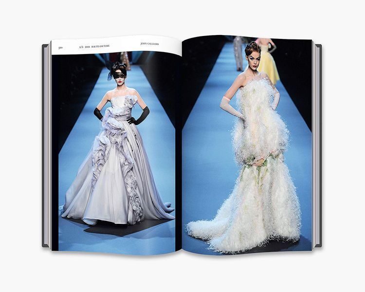 Книга про колекції Діор Dior Catwalk: The Complete Collections. Alexander Fury історія моди з ілюстраціями B-232 фото