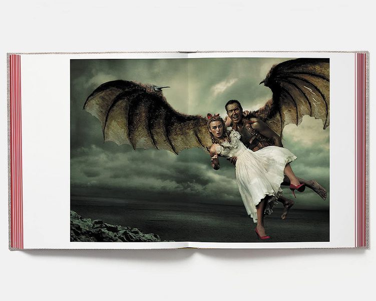 Книга Annie Leibovitz: Wonderland B-312 фото