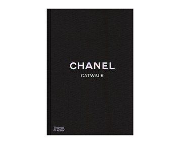 Книга Chanel Catwalk: The Complete Collections B-419 фото