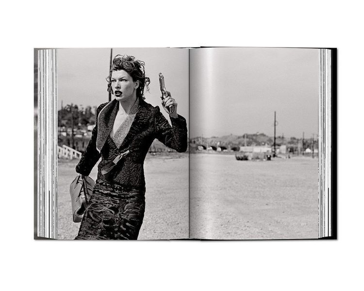 Книга о фэшн фотографии Питера Линдберга Peter Lindbergh. On Fashion Photography - 40th Anniversary Edition B-022 фото
