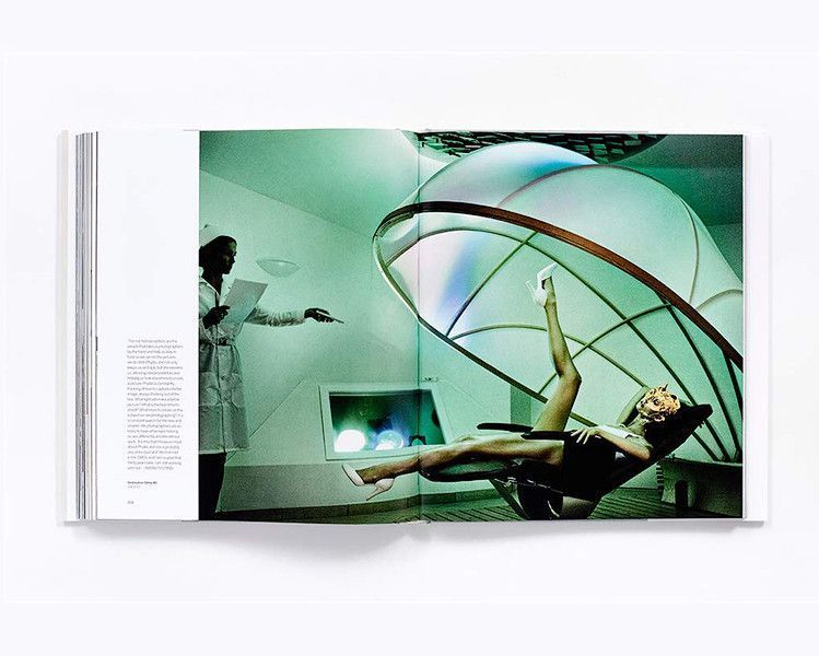 Книги про красу та моду Stoppers: Photographs from My Life at Vogue. Phyllis Posnick Мода та стиль у фотографії B-126 фото