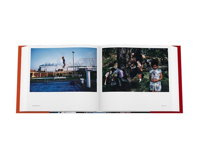 Книга найкращі фотографи світу Алекс Вебб The Suffering of Light: Thirty Years of Photographs by Alex Webb B-023 фото