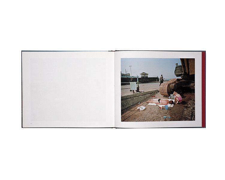 Книга легендарні фотографи сучасності Мартін Парр Martin Parr "The Last Resort" книги з фотографії B-025 фото