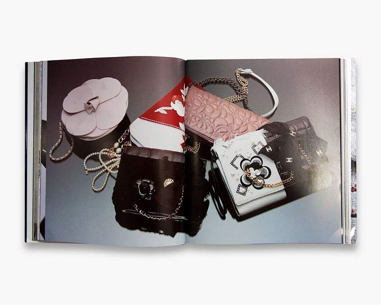 Книга про моду та стиль Chanel: Collections and Creations. Daniele Bott найкращі книги про дизайнери та модні будинки BF-082 фото
